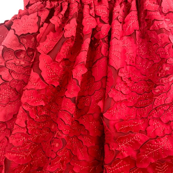 Stunning Girls Red HiLo Dress. size 4 - Picture 4 of 6